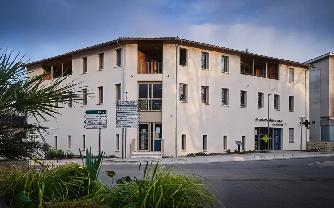Pharmacie – 3 logements